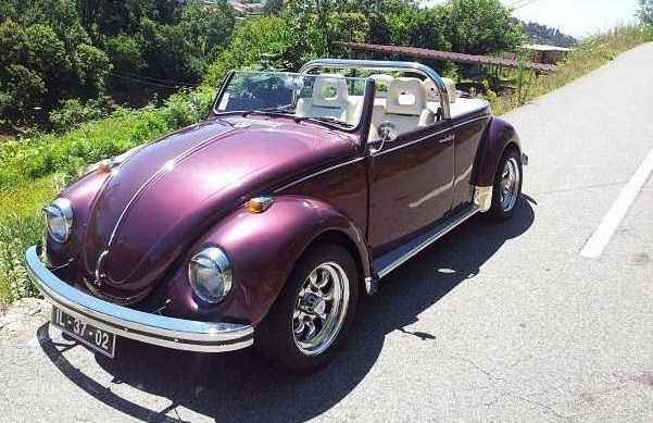 VW Beetle Descapotável Roxo - frente