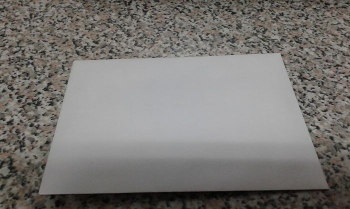 Parte da frente onde escrevemos o nome dos convidados com tinta dourada
