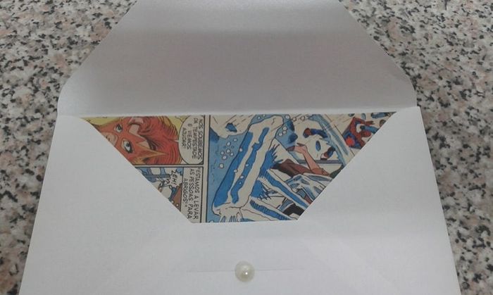 interior do envelope forrado com BD