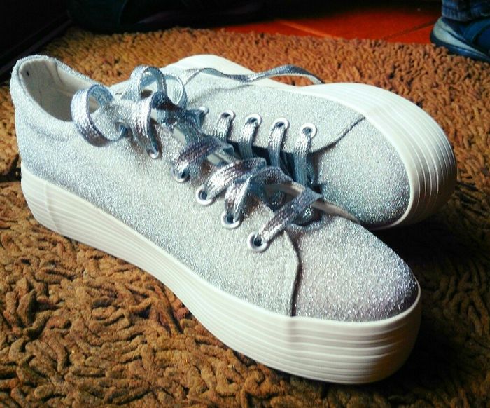 2 par de sapatos,  quais escolho? - 2