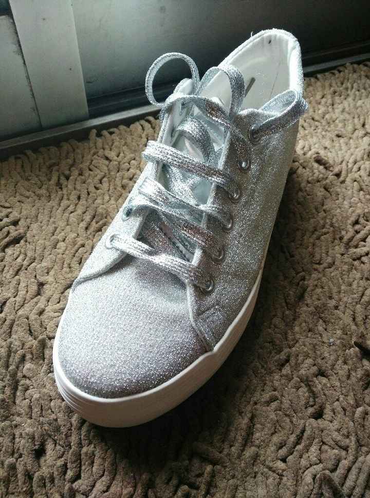 2 par de sapatos,  quais escolho? - 3