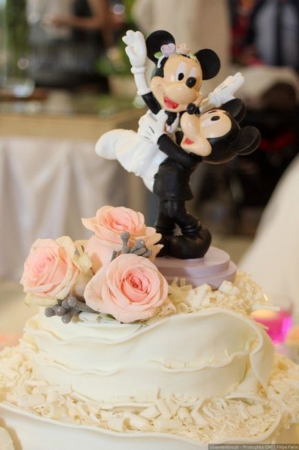 cake topper