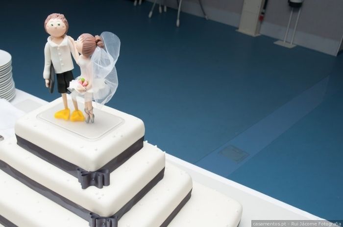 cake topper