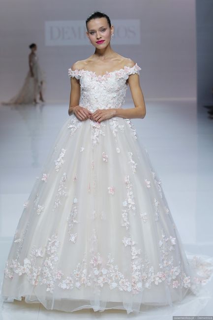 cauda vestido