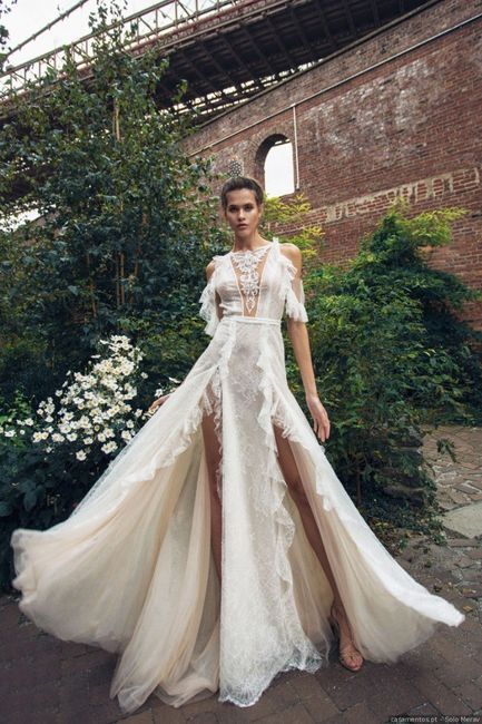 10 vestidos de noiva com racha...qual preferes? 👰 6