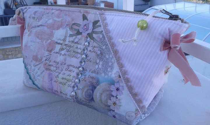 Necessaire