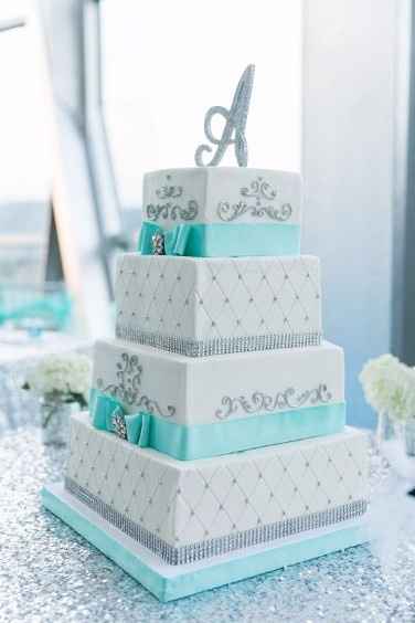 Azul Tiffany com prata/cinza