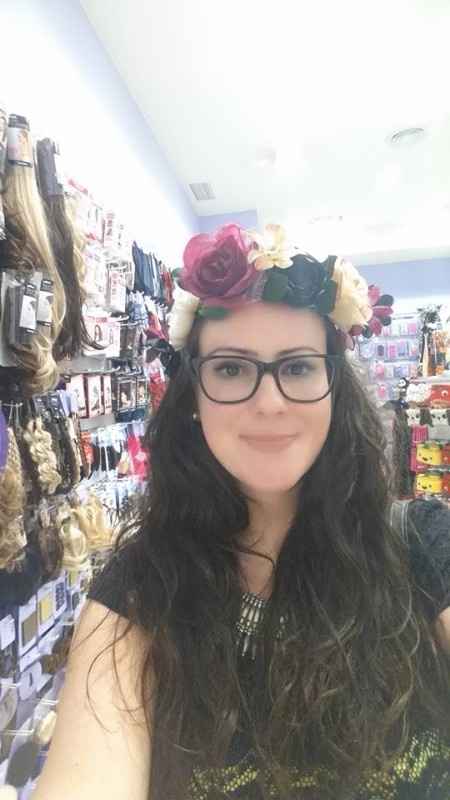 ou mais "livre" com coroa de flores