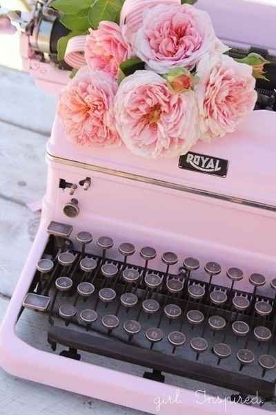 guest book com maquina de escrever