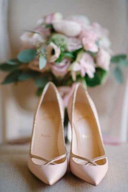 os sapatos (como quase todas as noivinhas/casadinhas)