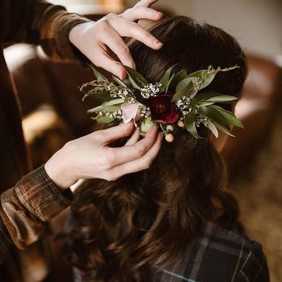 Flores no cabelo?