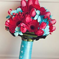 Bouquet Grená e Azul Turquesa