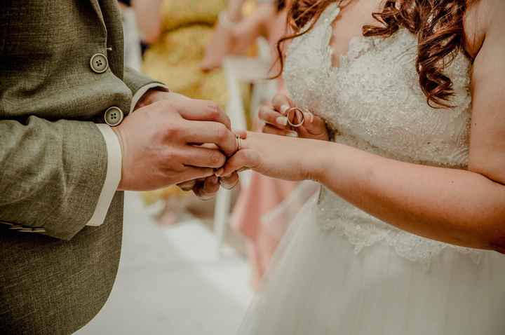 Quem foi a primeira pessoa a quem disseste que ias casar? 💍 - 1