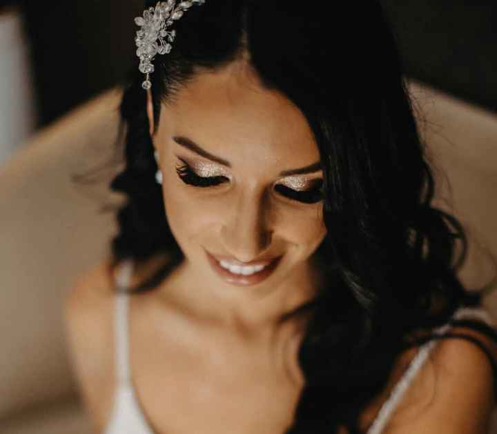 Maquilhagem para convidadas de um casamento de dia, o que é mais importante para ti? 💋 - 1