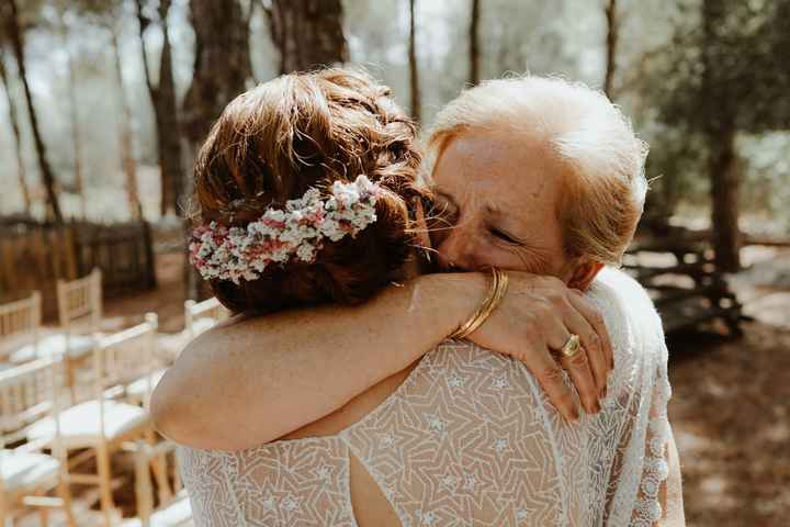 Vais acompanhar a tua mãe a comprar o seu vestido? - 1