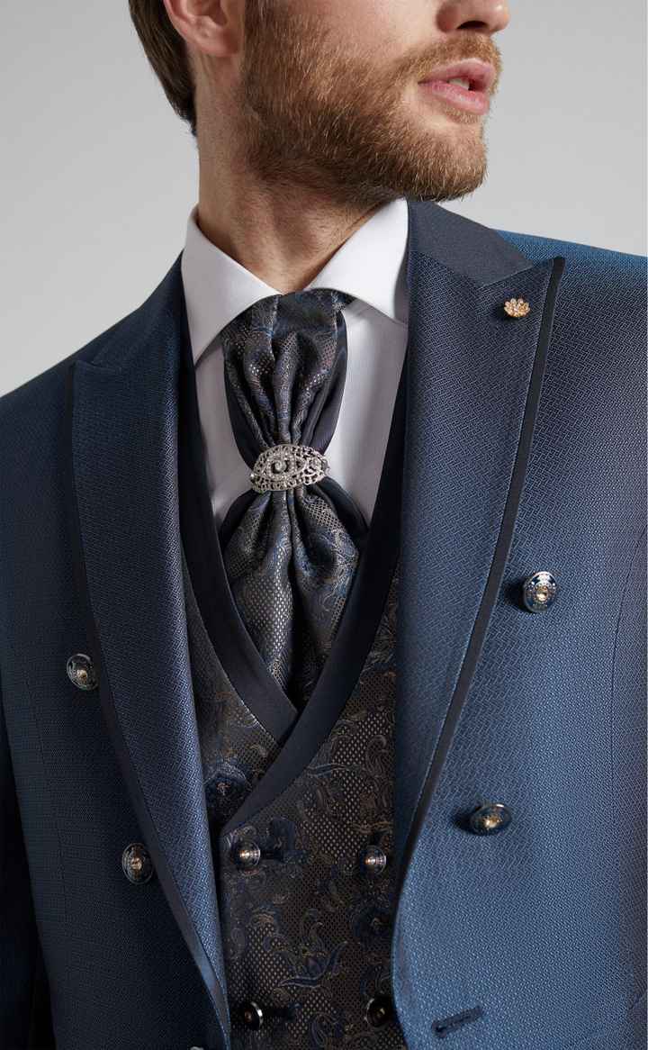 Se o teu traje fosse… a última coisa que vestiste! 🤵 - 1