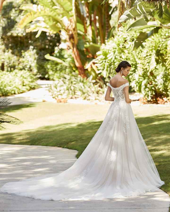 O corte do meu vestido é___ - 1