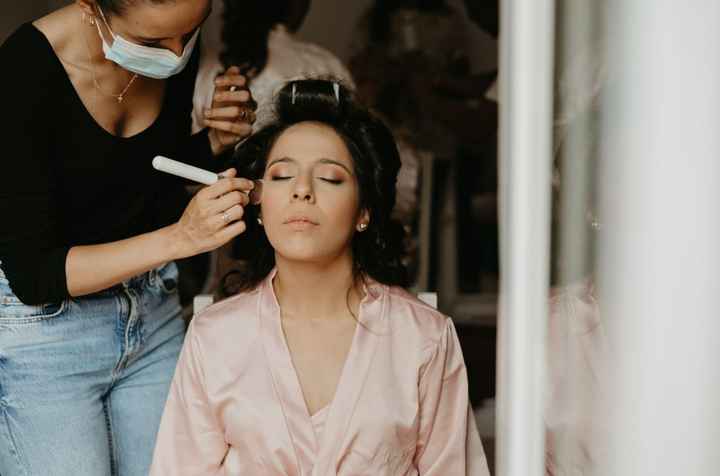 A cor dos lábios em conjunto com a manicure: O que achas? 💄💅 - 1