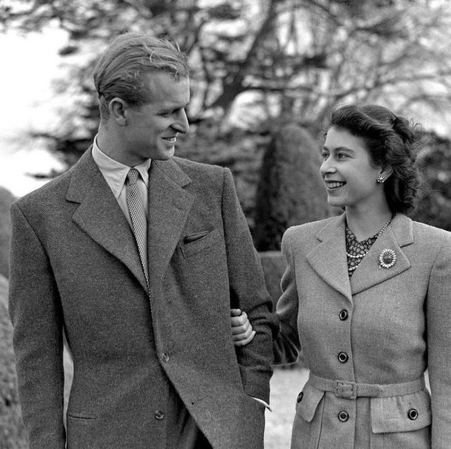 Recordamos o casamento da Rainha Elizabeth ll e o Príncipe Philip 👑 3