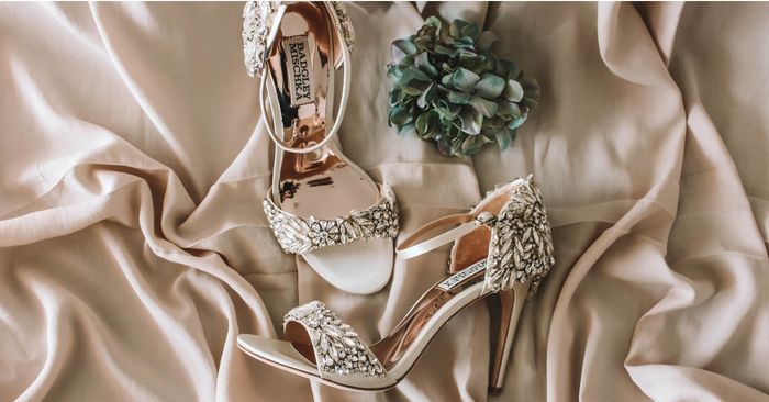 Queres os teus sapatos de noiva no nosso Pinterest? Entra aqui! 👠❤️ 1