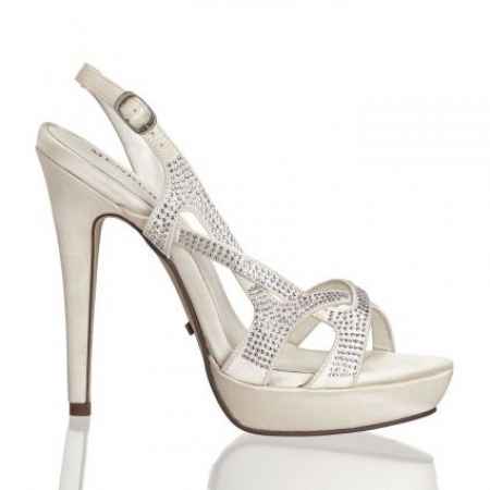 Os meus sapatos de noiva