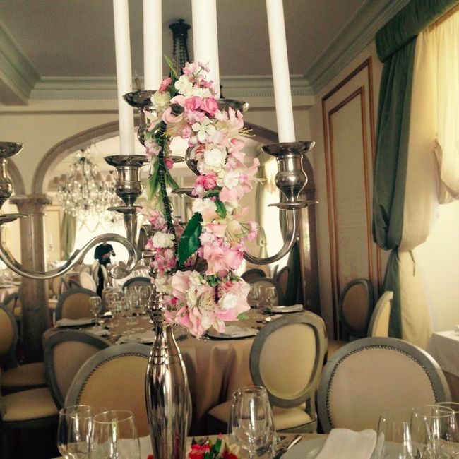 Coroa de Flores da Meninas das Alianças - Sala atrás 