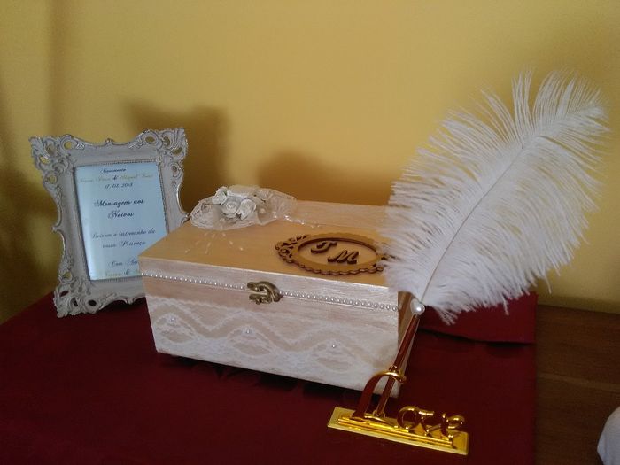 Conjunto para Mensagens aos Noivos Moldura Identificativa + Caneta Pena + Caixa Fechada