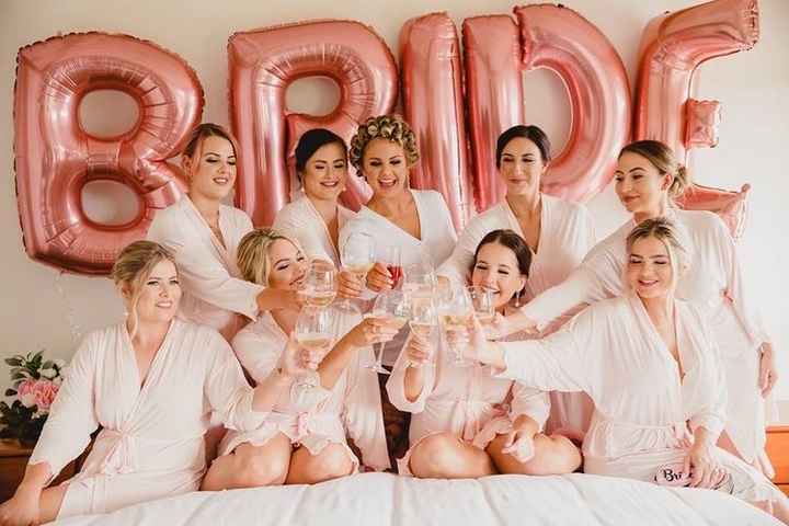 Brides and bridemaids - 4