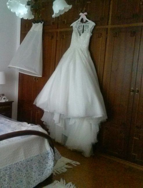 Foto: vestido pendurado - 1