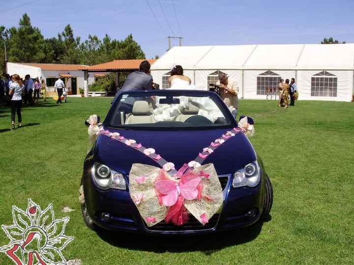 Decoração do carro dos noivos - 17