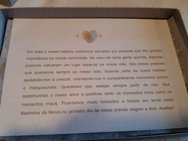 Por baixo do convite "normal" estava um texto dedicado aos padrinhos ou aos pais