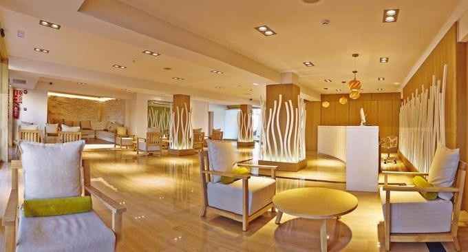 recepção/sala de estar do hotel