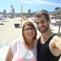 praia em frente do hotel