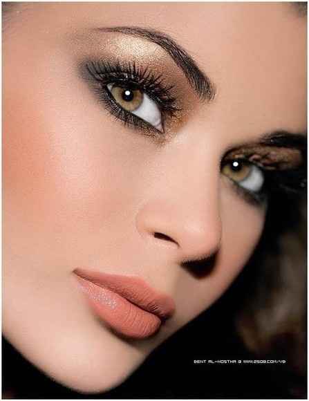 Make UP