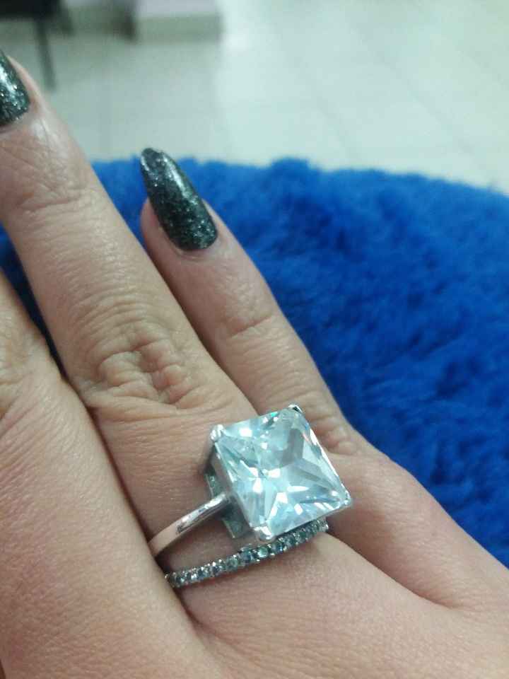 Bora partilhar o nosso anel de noivado? 💍😍 - 1
