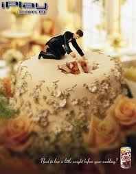 Noiva caida no bolo