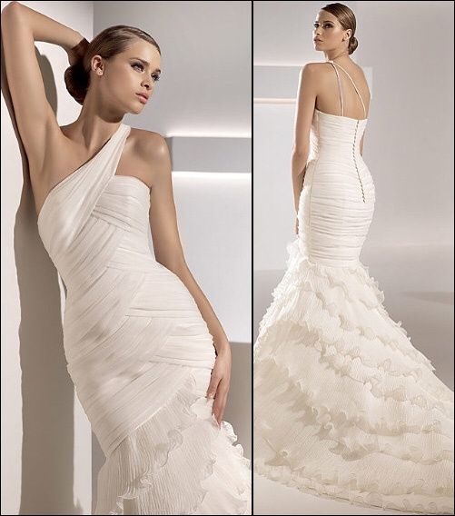 Que tal um vestido com uma alça?? - 11