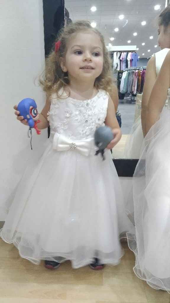 Vestidos das meninas e bolos: Check! - 1
