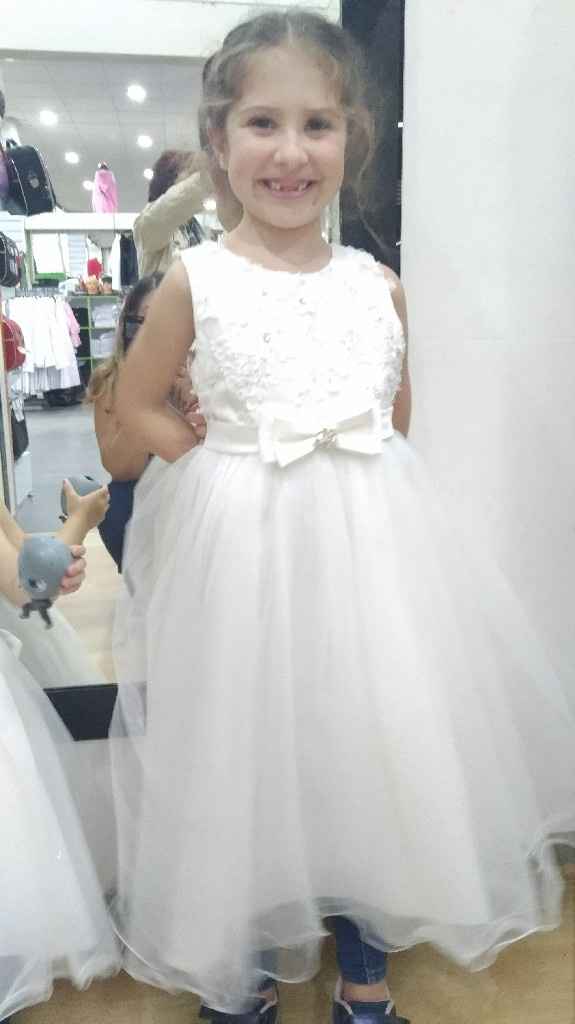 Vestidos das meninas e bolos: Check! - 2