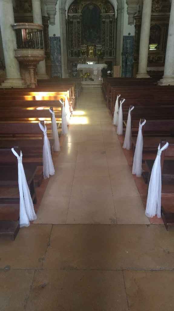 Missal e décor da igreja - 3
