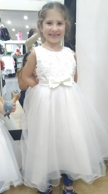 Vestidos das meninas e bolos: Check! - 2