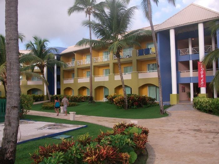 Um pouquinho do hotel, é tão grande que lá anda se de comboio...