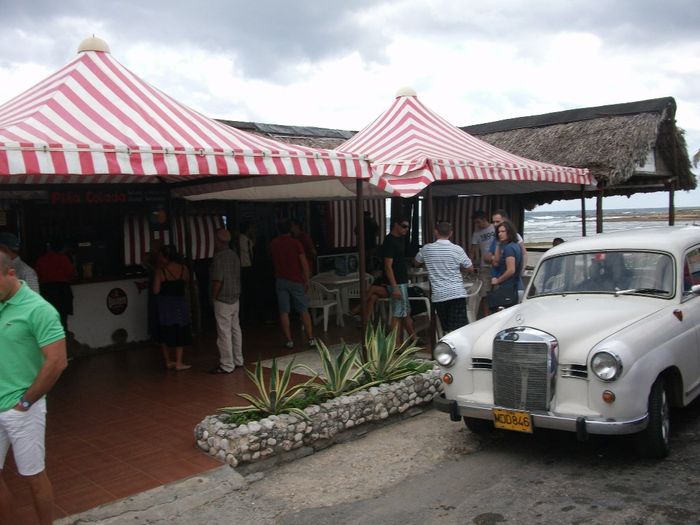 Local onde se bebe das melhores Pina Coladas- Paragem antes de chegar a habana