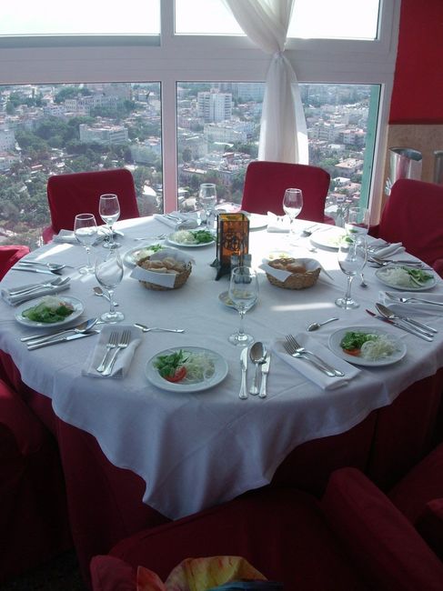 Mesa Restaurante - Com vista fantastica