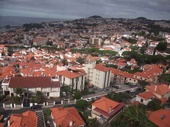 Vista do teleférico para Funchal