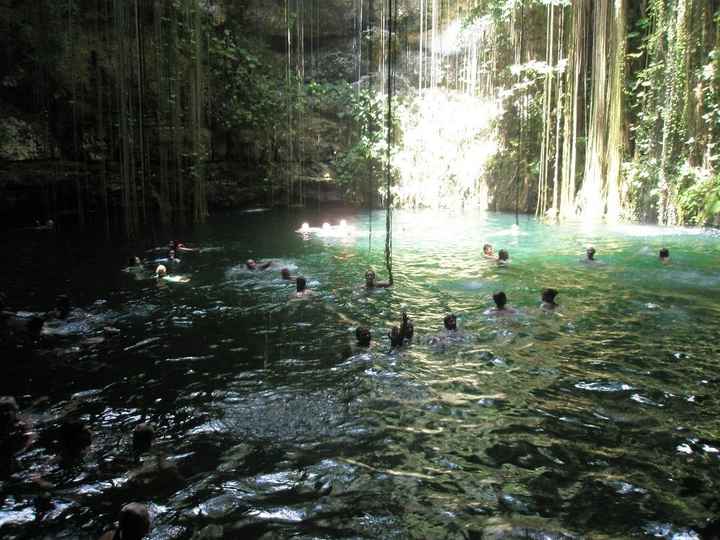 Cenote ate 50m profundidade