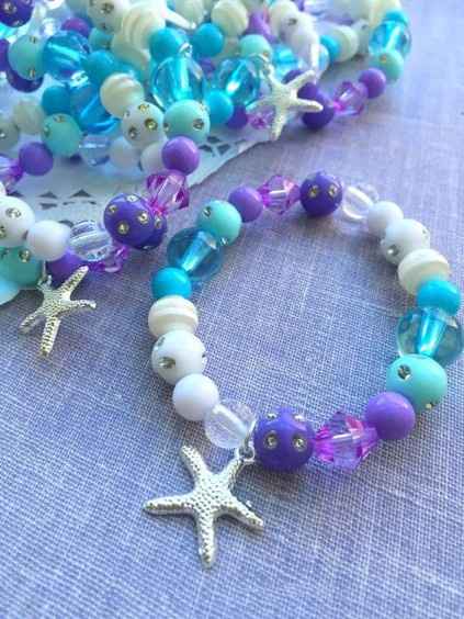 pulseiras/ganchos/colares para as meninas