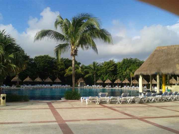 coba piscina com bar