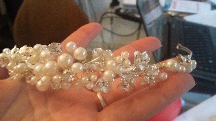 tiara pormenor