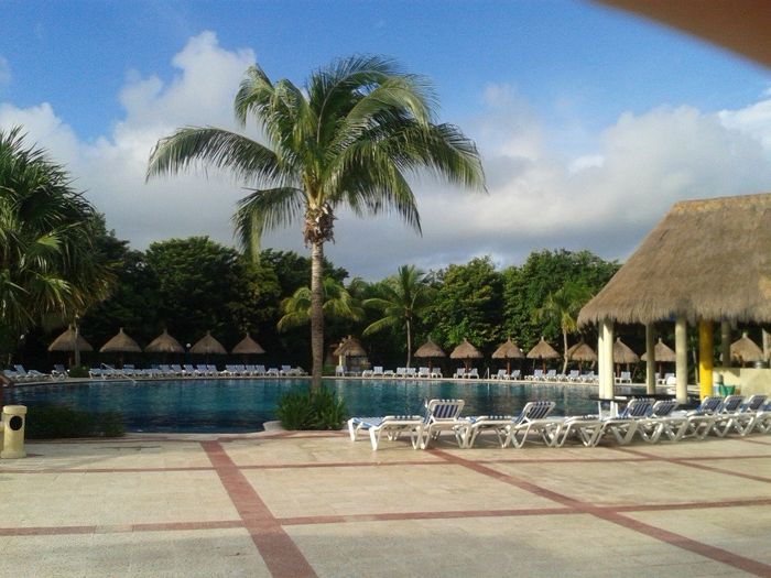 coba piscina com bar
